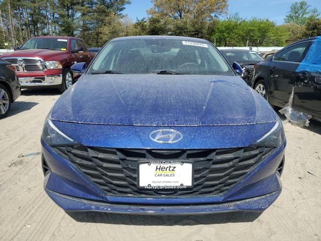 2021 Hyundai Elantra SE