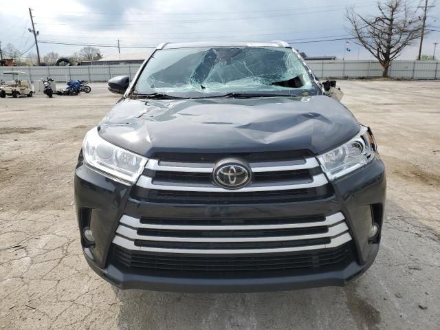 2018 Toyota Highlander SE