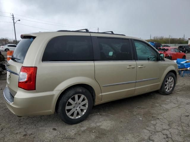 2011 Chrysler Town & Country Touring L