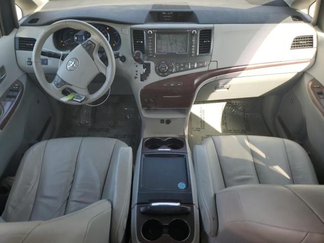 2011 Toyota Sienna XLE