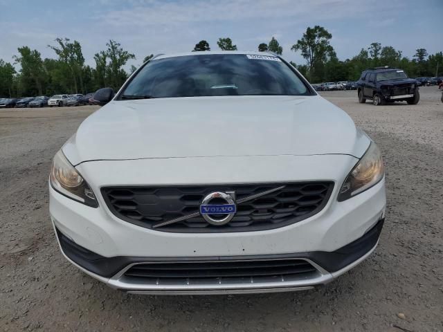 2016 Volvo V60 Cross Country Premier