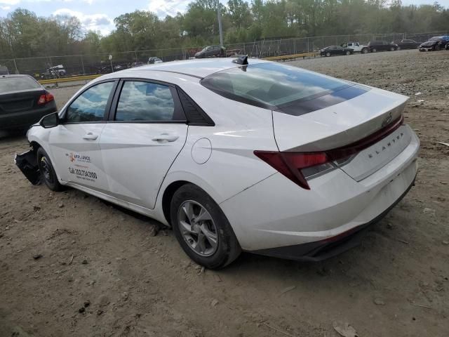 2023 Hyundai Elantra SE