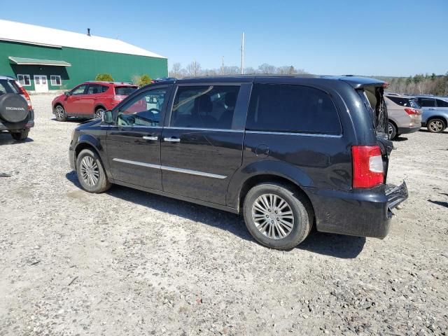 2015 Chrysler Town & Country Touring L