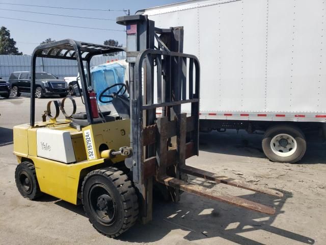 2000 Yale Forklift