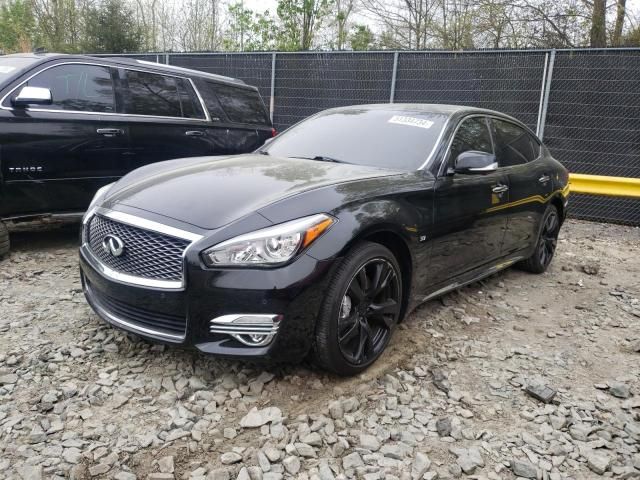 2017 Infiniti Q70 3.7