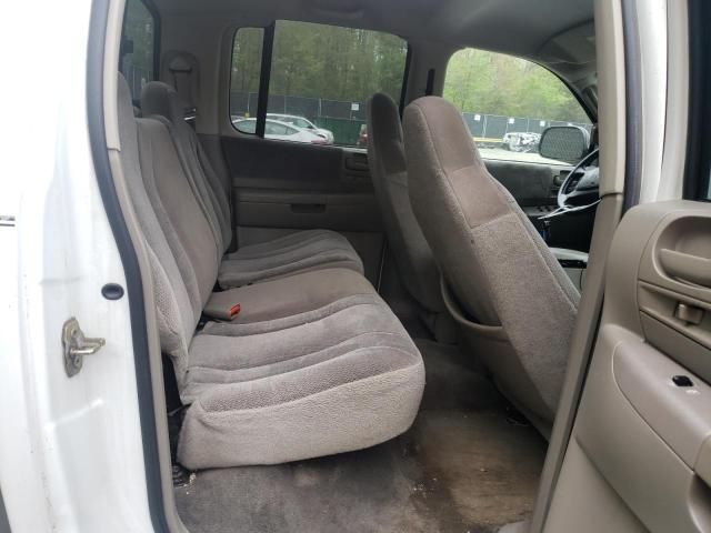 2004 Dodge Dakota Quad Sport