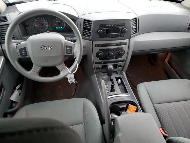 2005 Jeep Grand Cherokee Laredo