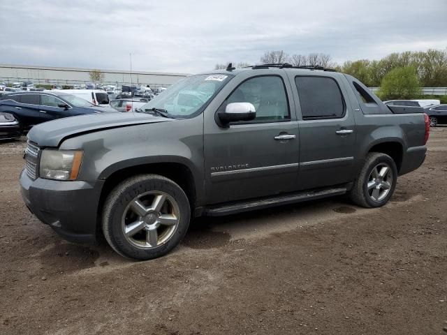 2011 Chevrolet Avalanche LTZ