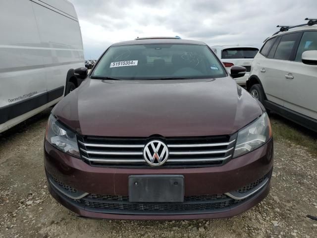 2013 Volkswagen Passat SE