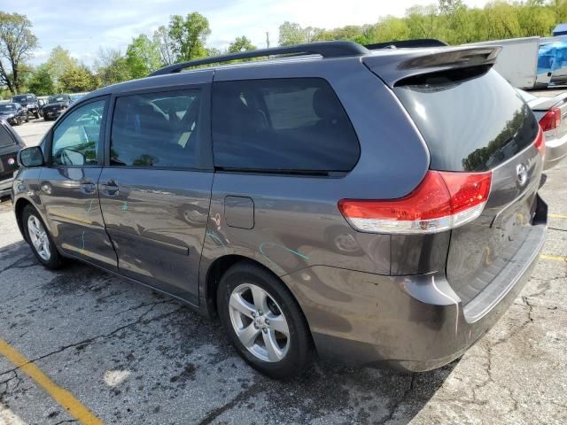 2011 Toyota Sienna LE