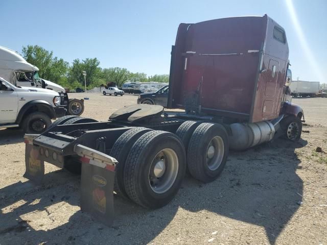 2011 Kenworth Construction T660