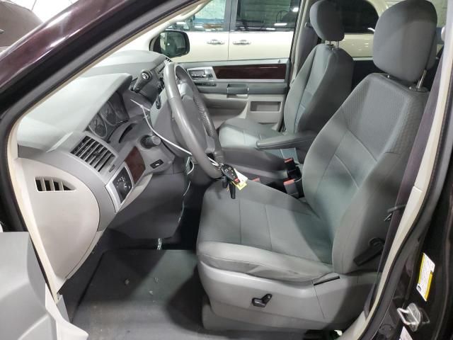 2010 Chrysler Town & Country Touring