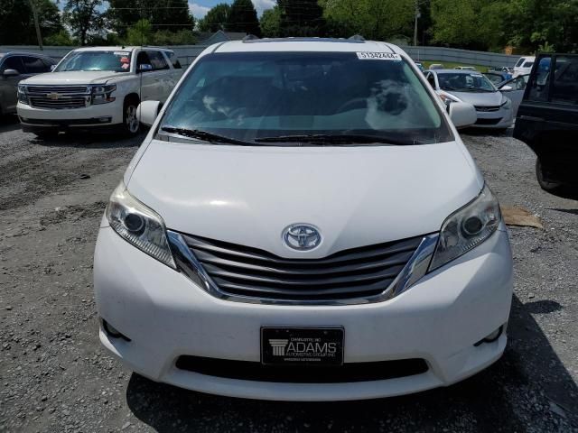 2011 Toyota Sienna XLE