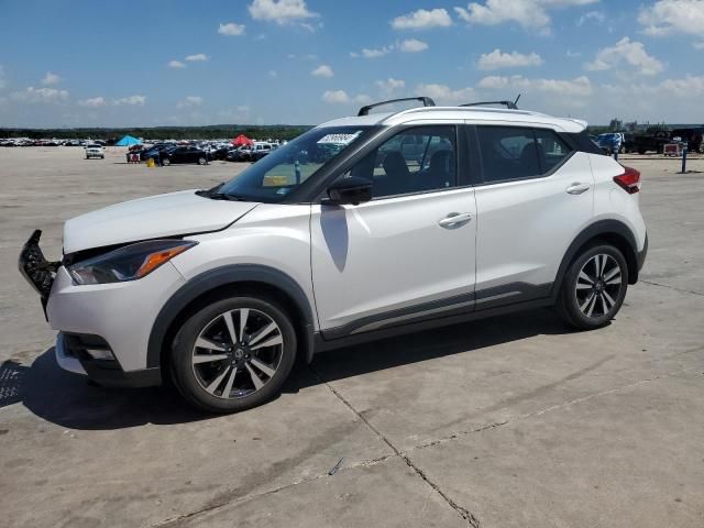 2020 Nissan Kicks SR