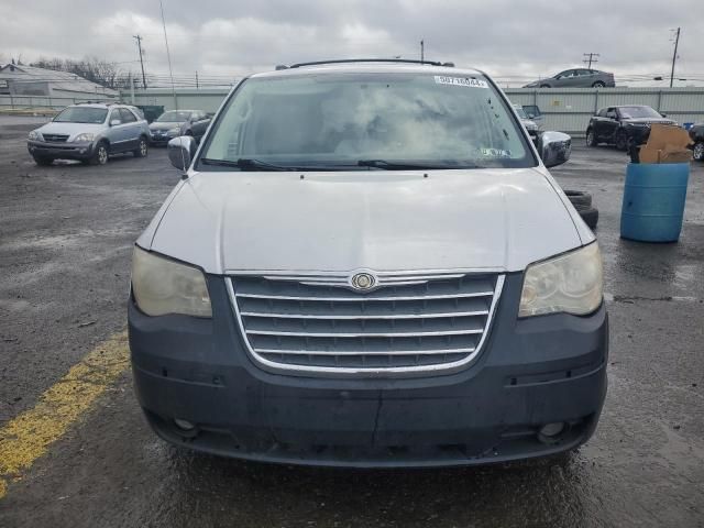 2010 Chrysler Town & Country Touring