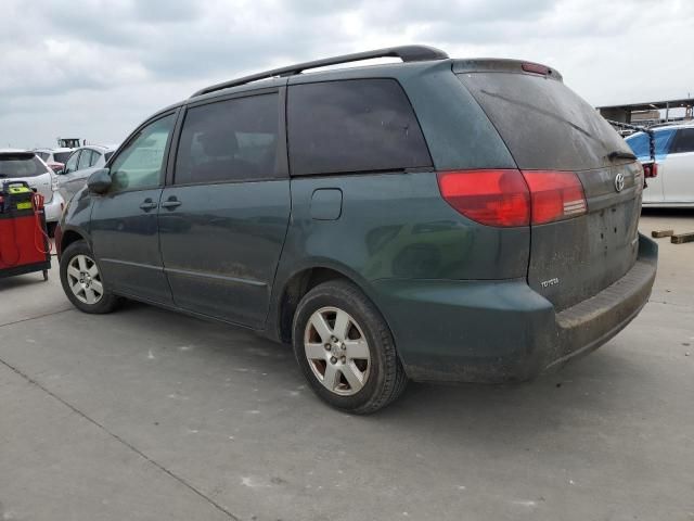 2004 Toyota Sienna XLE