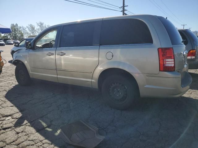 2010 Chrysler Town & Country LX