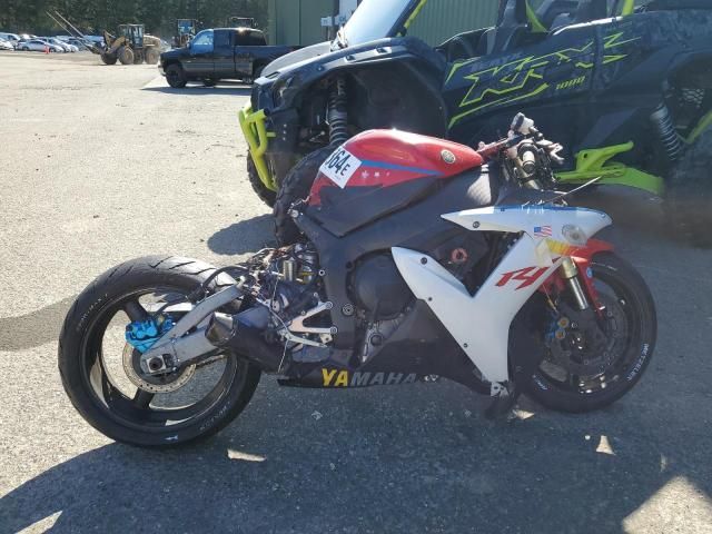 2002 Yamaha R1