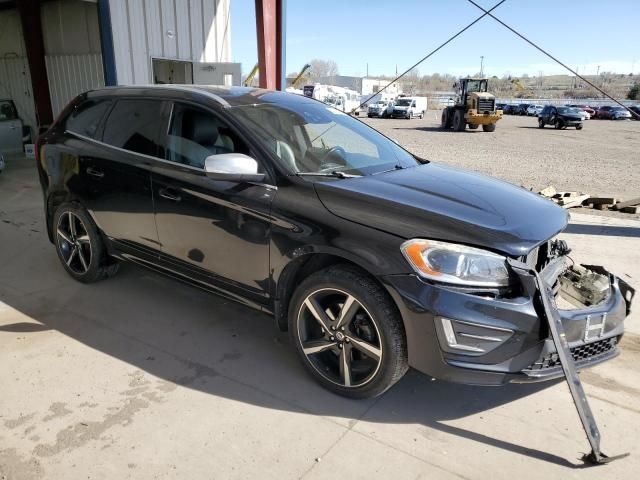 2015 Volvo XC60 T6 R-DESIGN Platinum