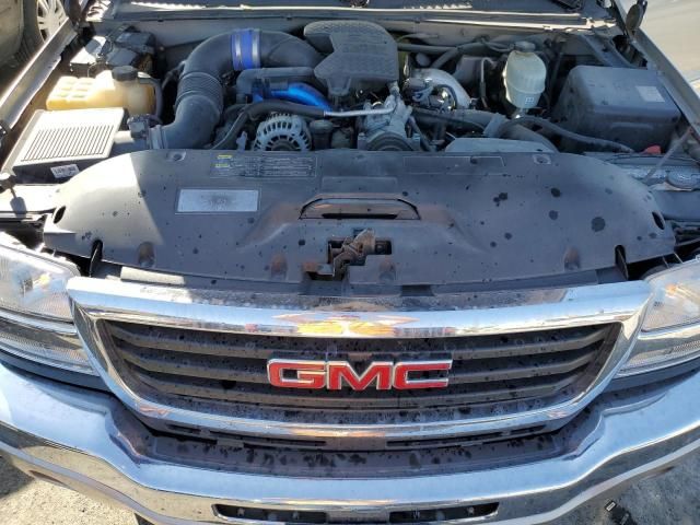 2004 GMC Sierra K2500 Heavy Duty