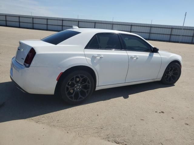 2019 Chrysler 300 Touring