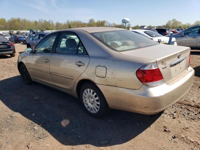 2005 Toyota Camry LE