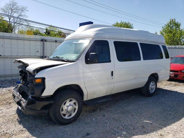 2014 Ford Econoline E350 Super Duty Wagon