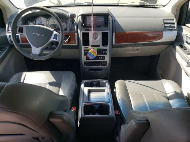 2008 Chrysler Town & Country Touring