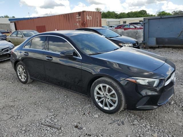 2019 Mercedes-Benz A 220