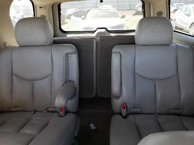 2004 Cadillac Escalade Luxury