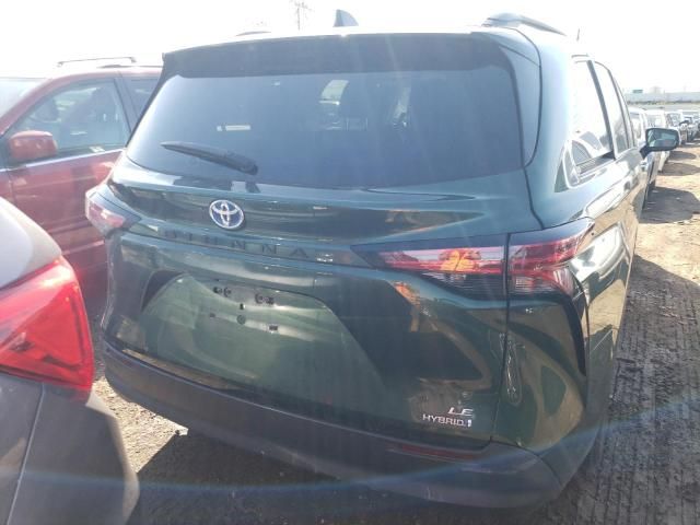 2021 Toyota Sienna LE