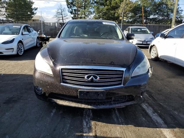 2012 Infiniti M56 X