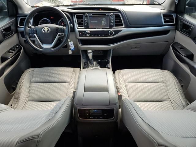 2016 Toyota Highlander LE