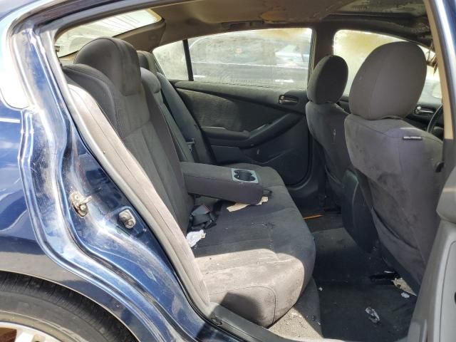 2010 Nissan Altima Base