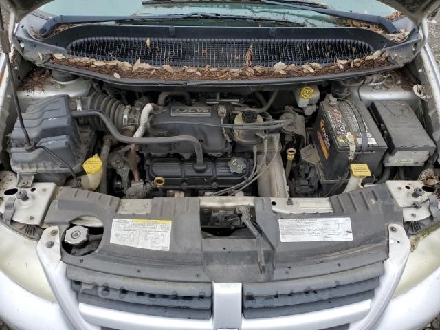 2005 Dodge Grand Caravan SE