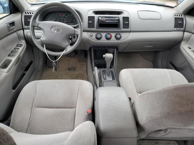 2004 Toyota Camry LE