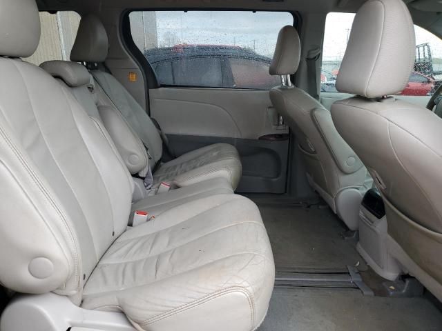 2012 Toyota Sienna XLE