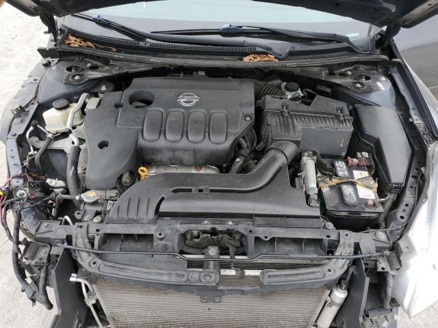 2010 Nissan Altima Base