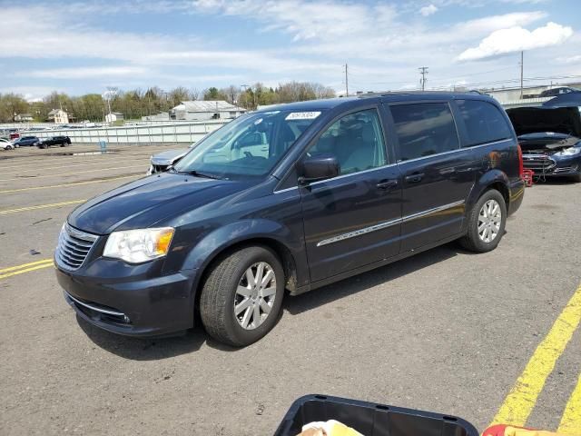 2013 Chrysler Town & Country Touring