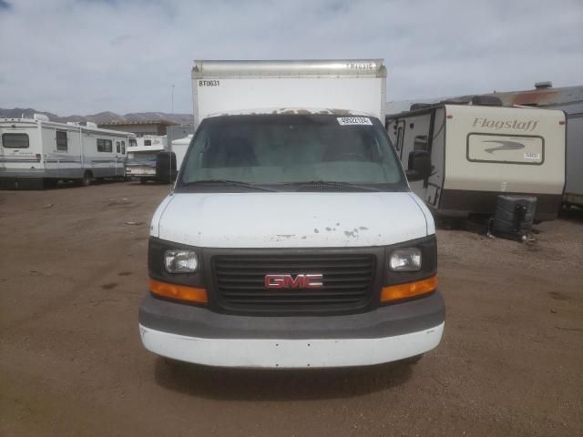 2009 GMC Savana Cutaway G3500