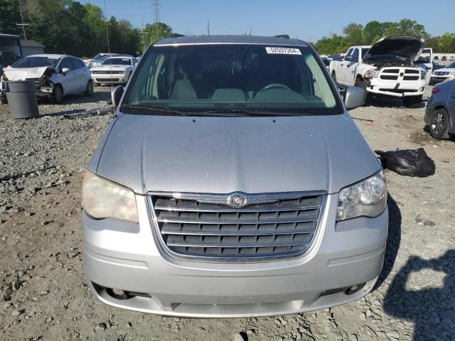 2009 Chrysler Town & Country Touring