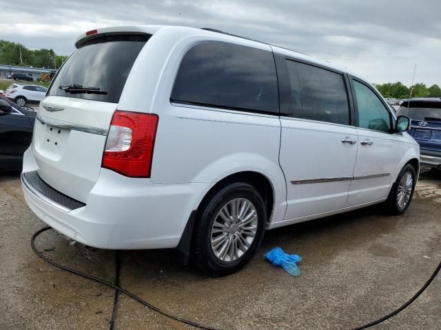 2015 Chrysler Town & Country Touring L