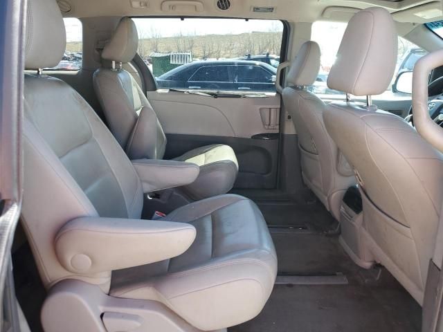 2015 Toyota Sienna XLE