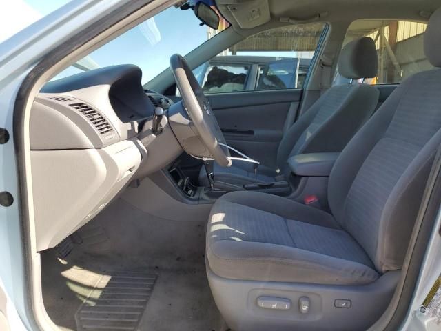 2005 Toyota Camry LE