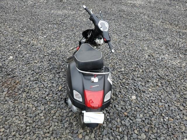 2012 Vespa GTS 300 Super