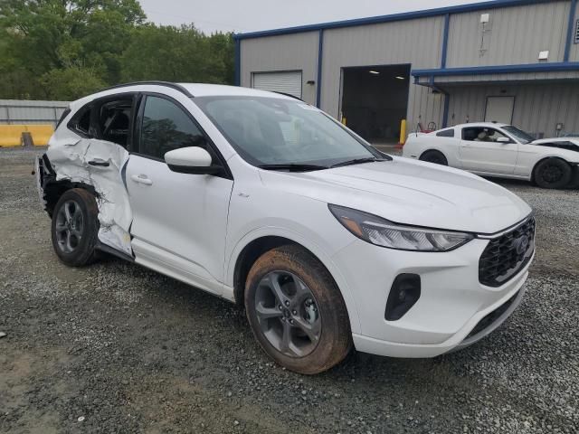 2023 Ford Escape ST Line Plus