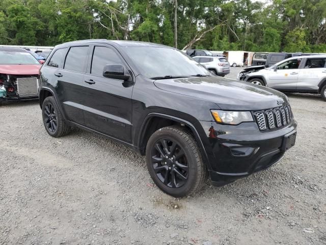 2020 Jeep Grand Cherokee Laredo