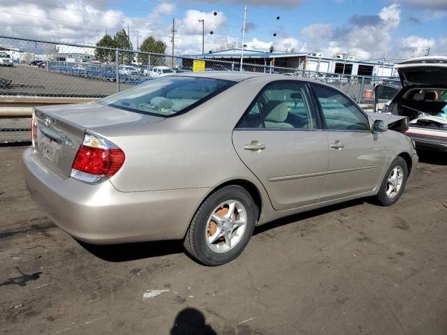 2005 Toyota Camry LE