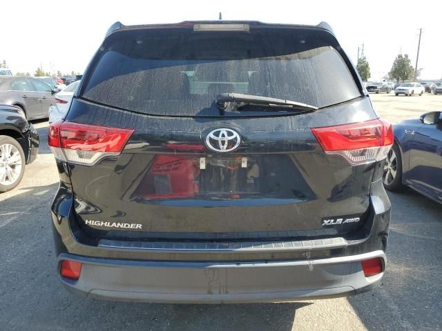 2017 Toyota Highlander SE