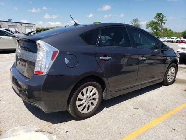 2014 Toyota Prius PLUG-IN